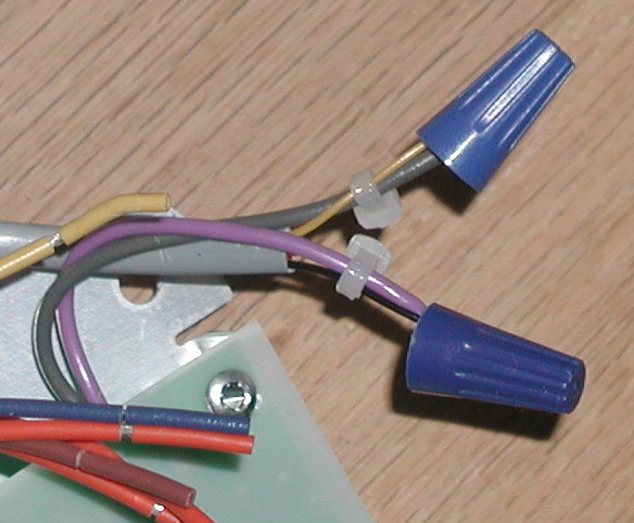 A picture of the wiring connecting the control signal